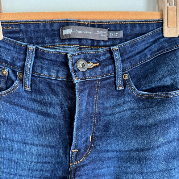 Levi's Dark Blue mid rise boot cut - Picture 3 of 4